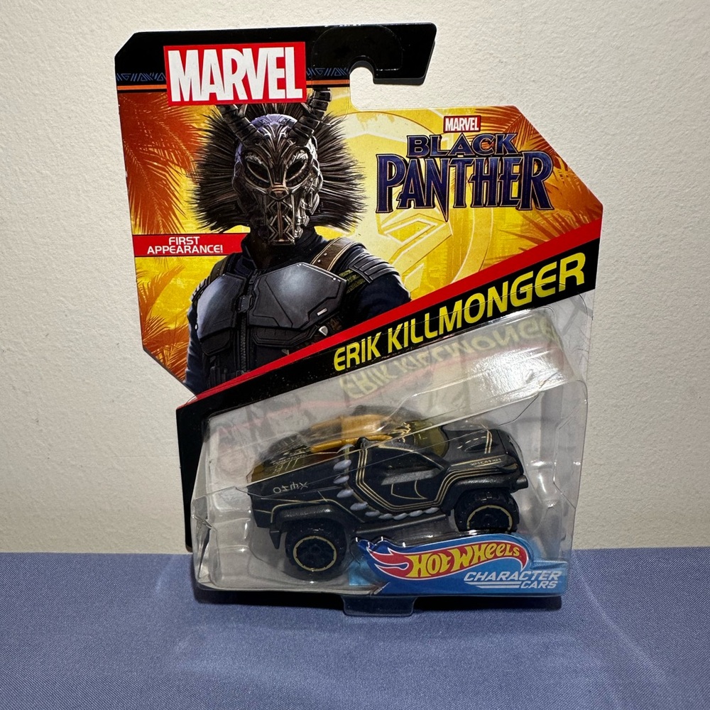 Marvel Erik Killmonger Hot Wheels Character Car - Black & Gold